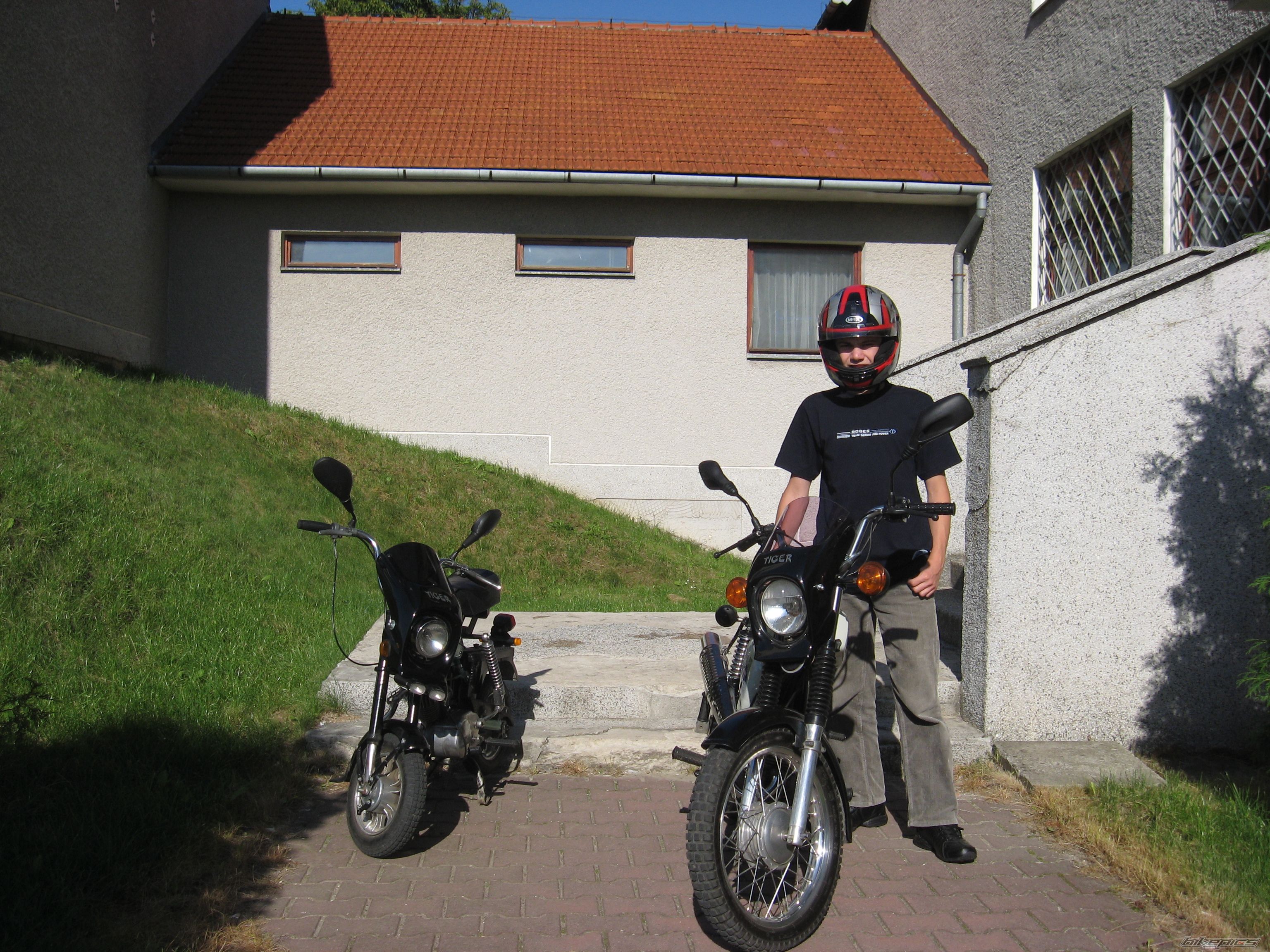 Photo 1525823