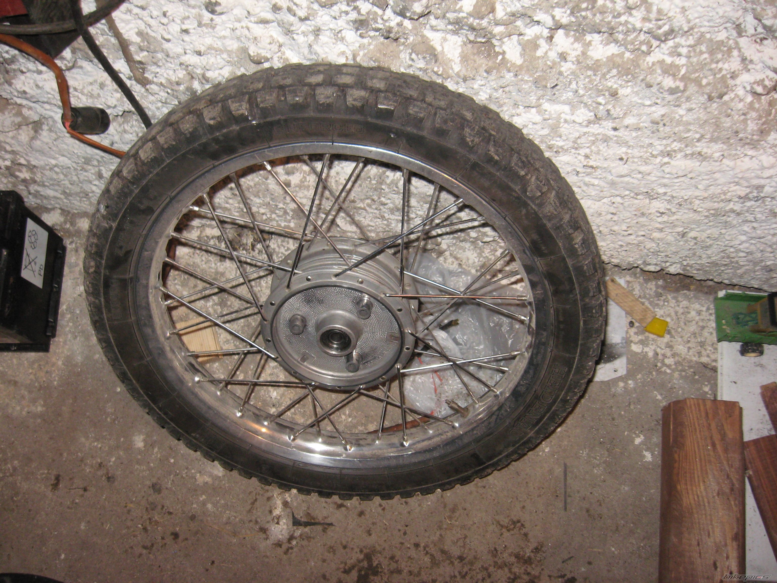 Photo 1525834