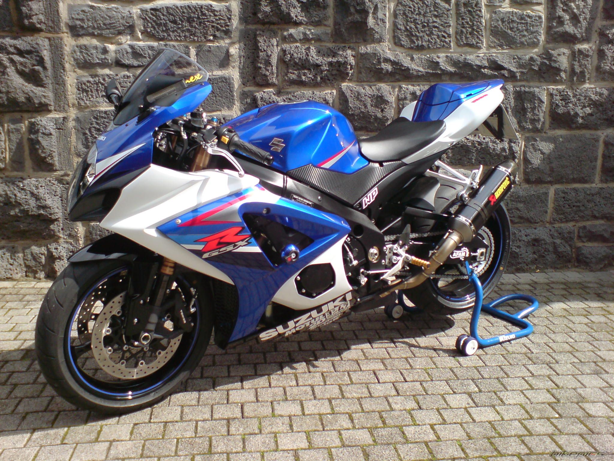 Photo 1525847