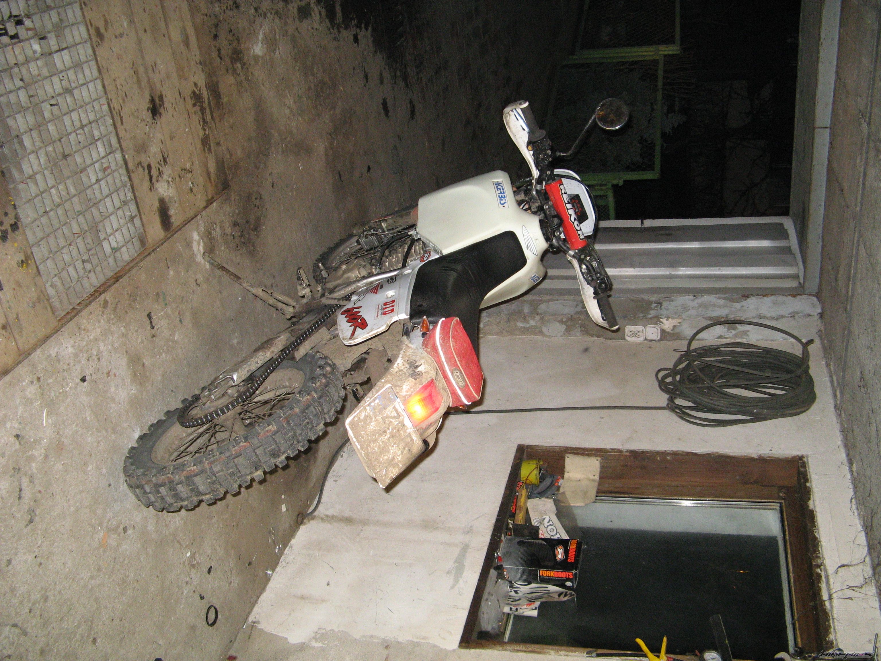 Photo 1525906