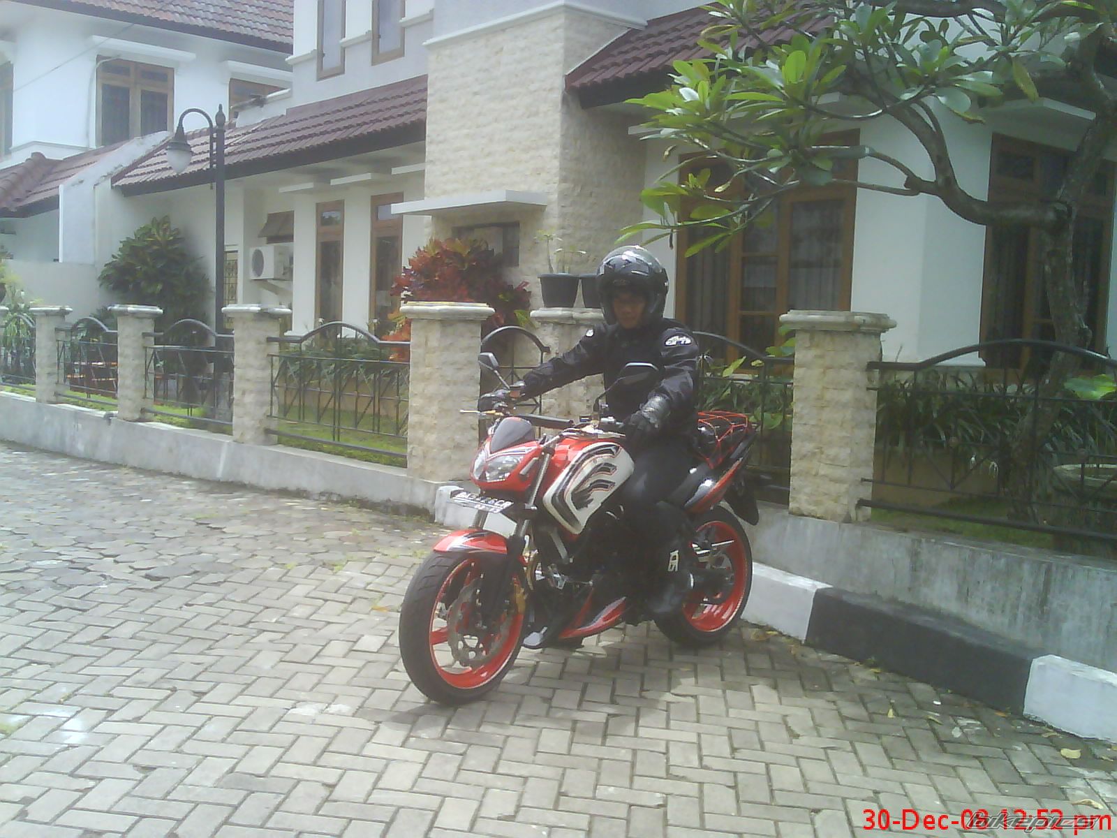 Photo 1525928