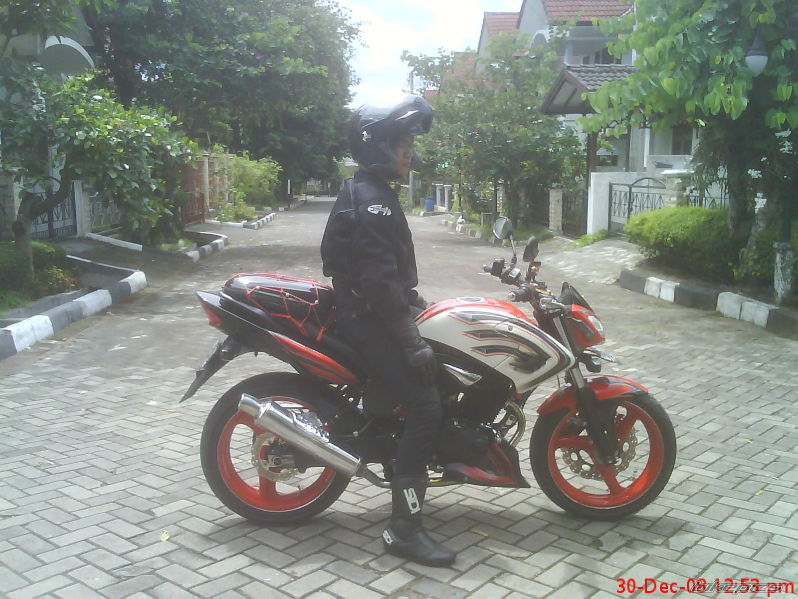 Photo 1525931