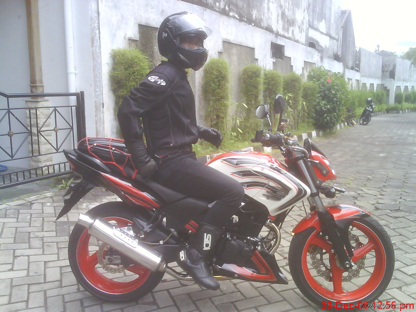 Photo 1525933