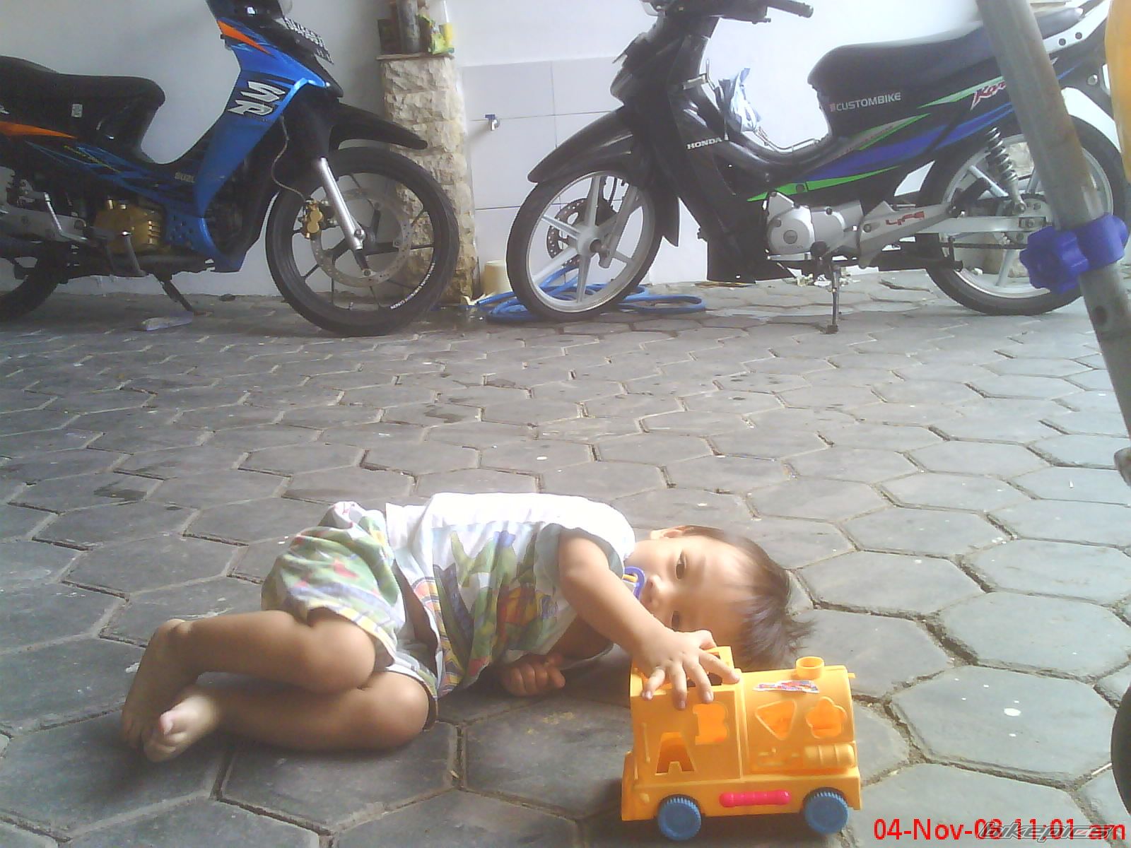Photo 1525941