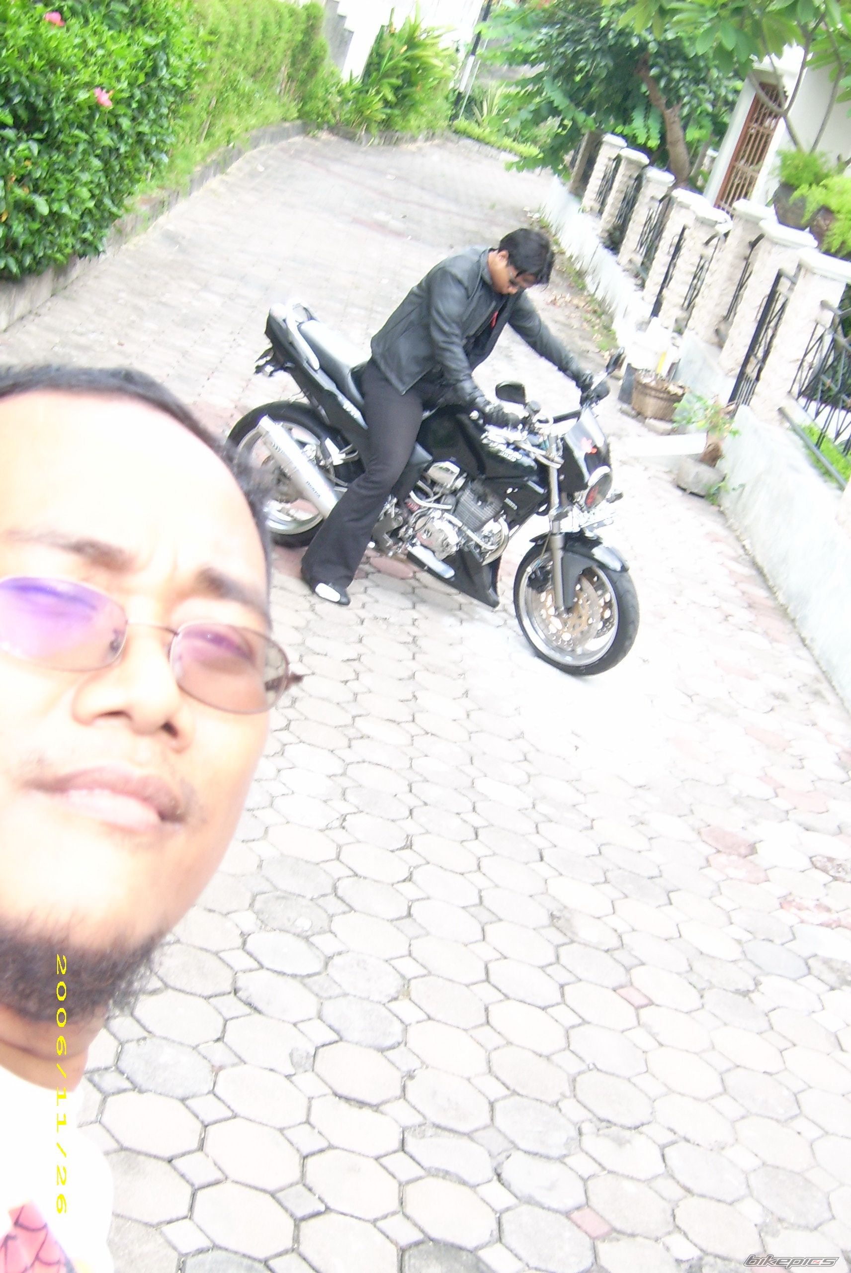 Photo 1525944
