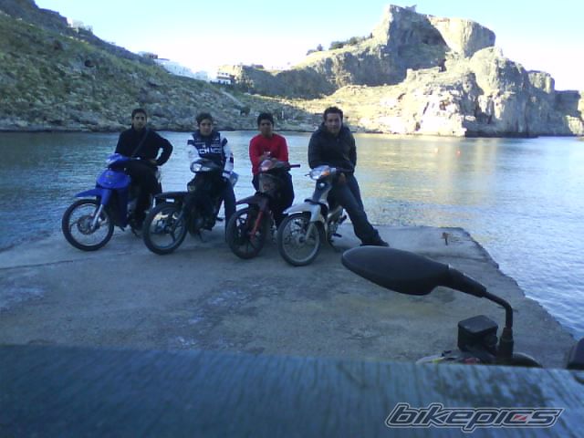 Photo 1526190