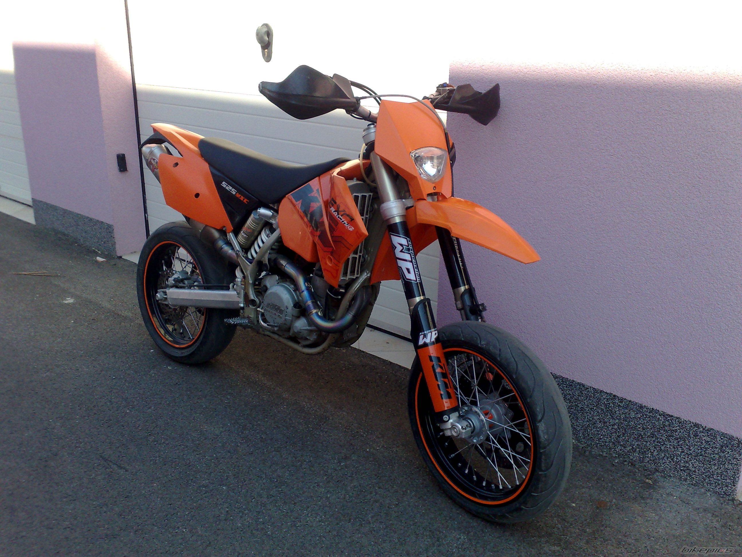 Photo 1526434
