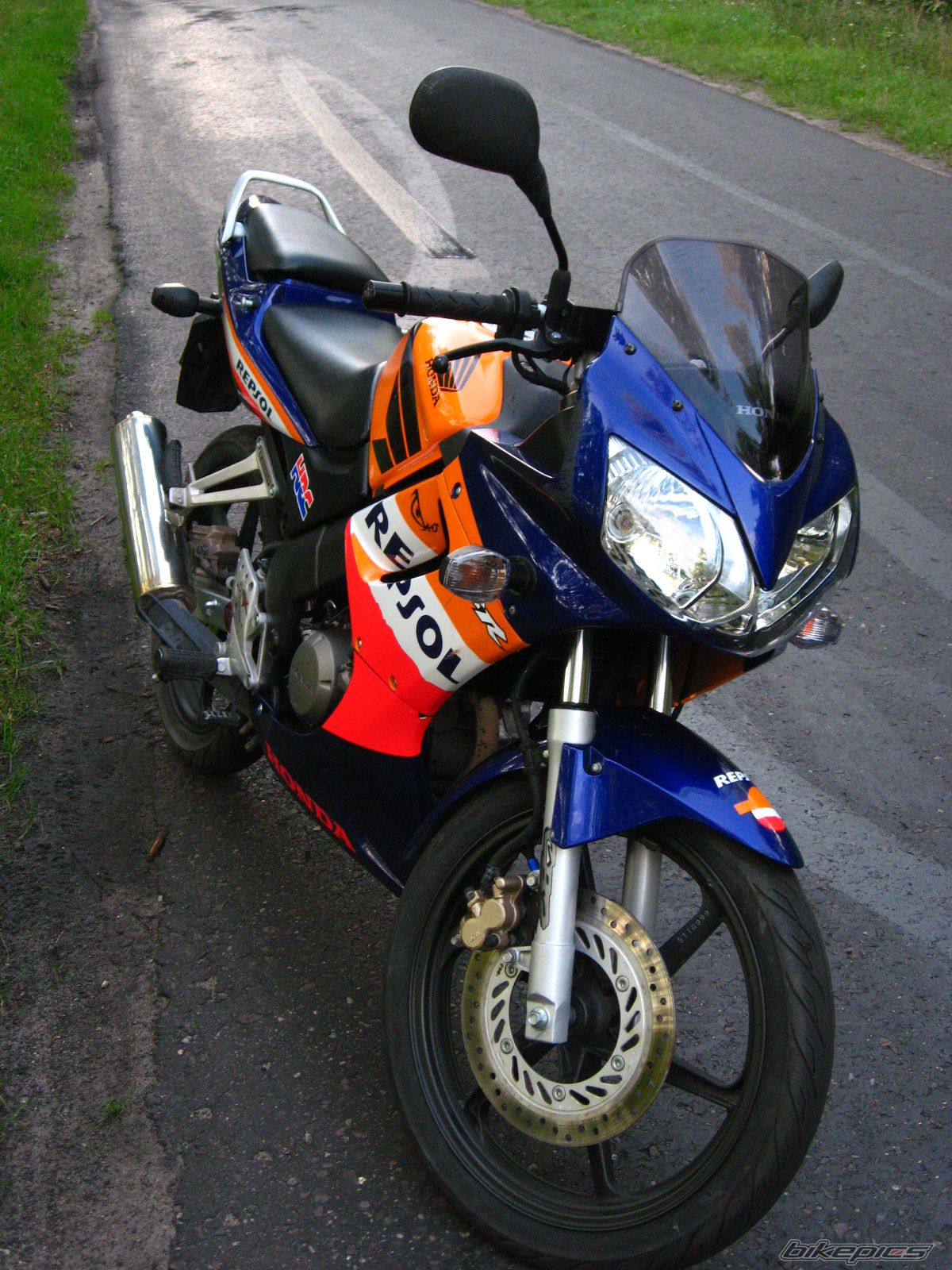 Photo 1526542