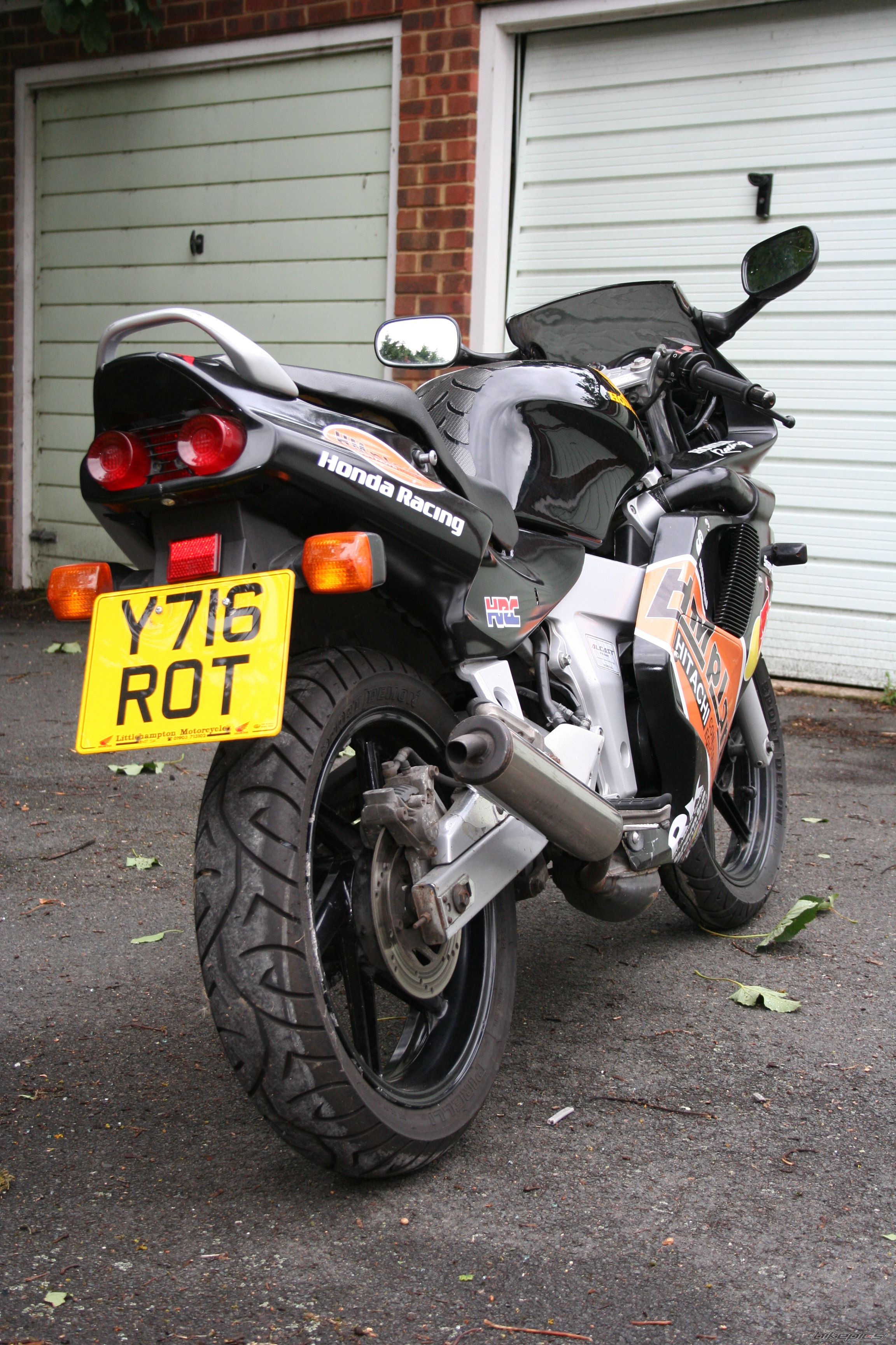 Photo 1526702