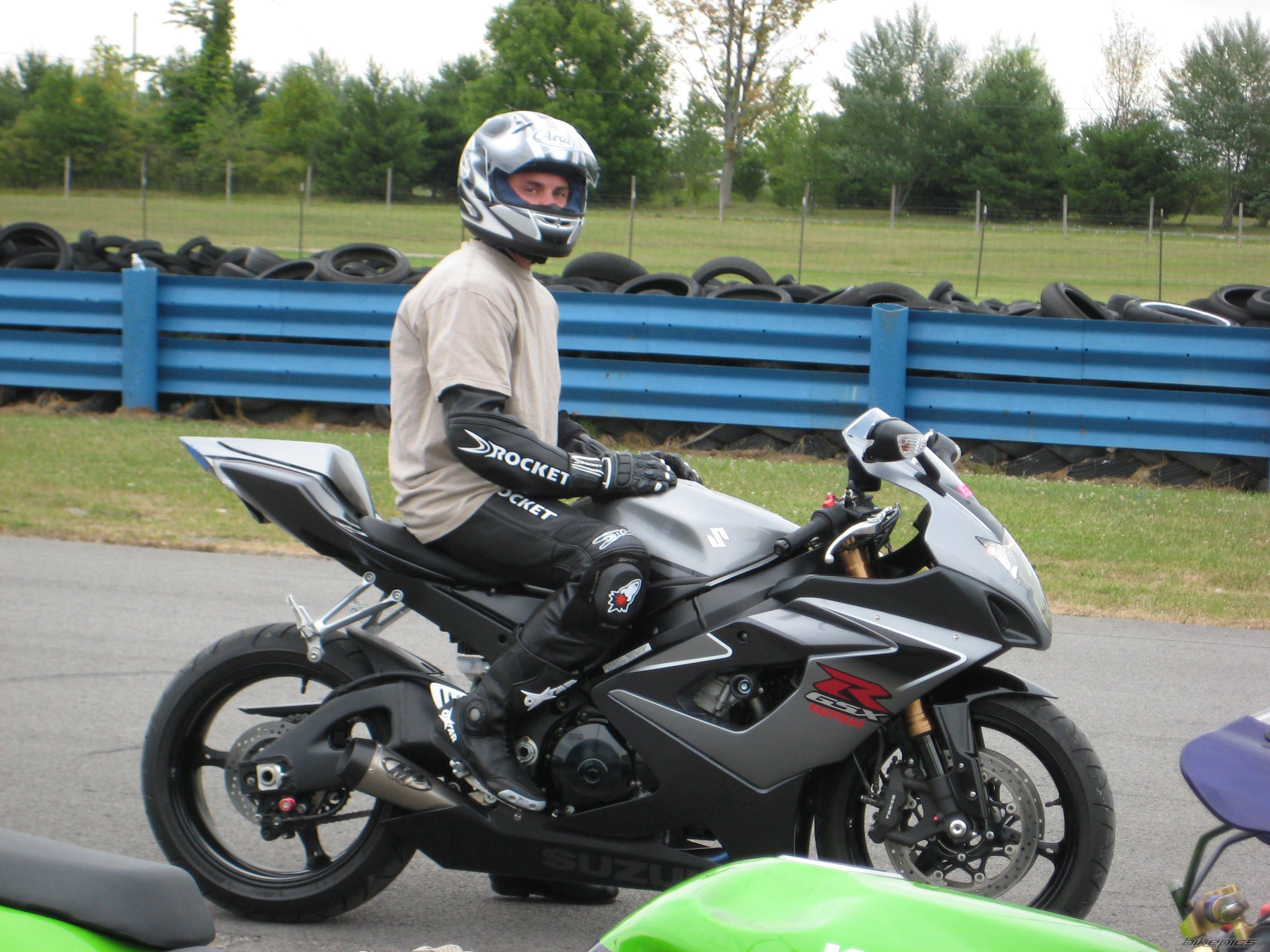 Photo 1527038