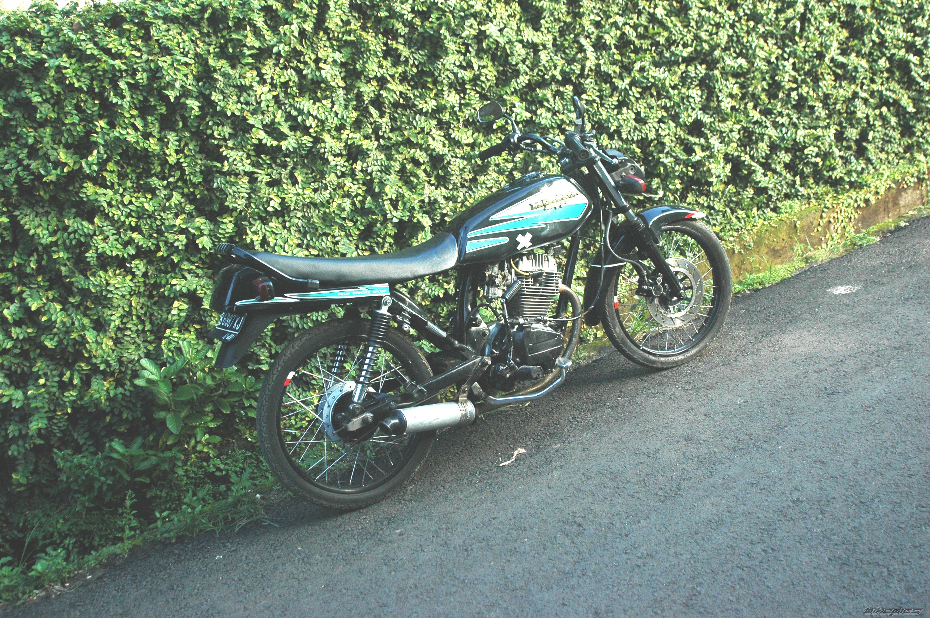 Photo 1527095