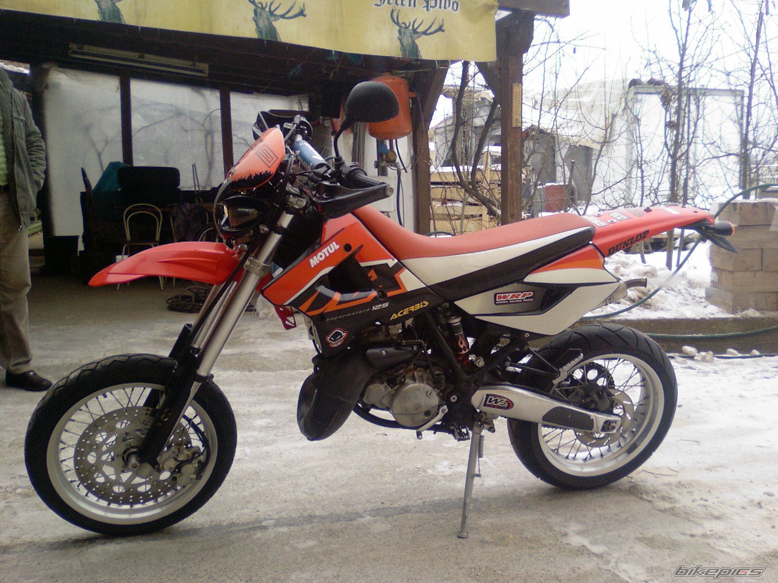 Photo 1527181