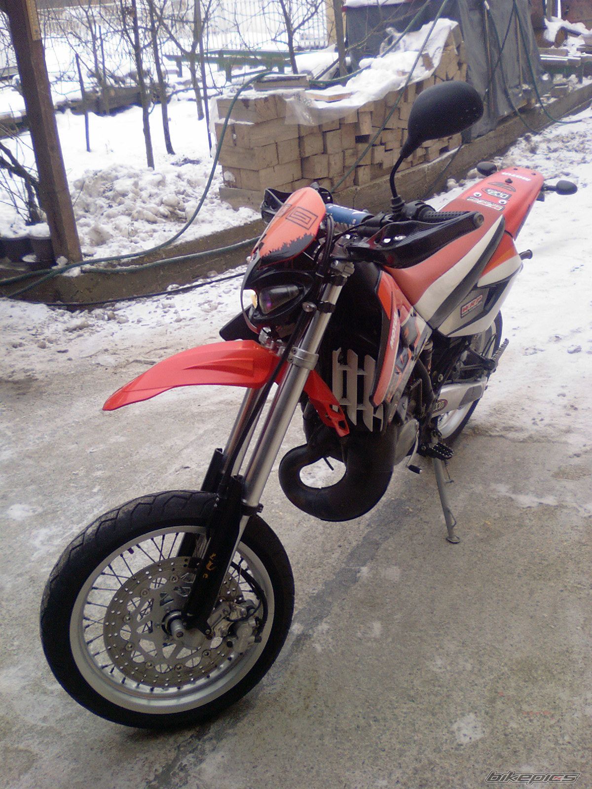 Photo 1527183