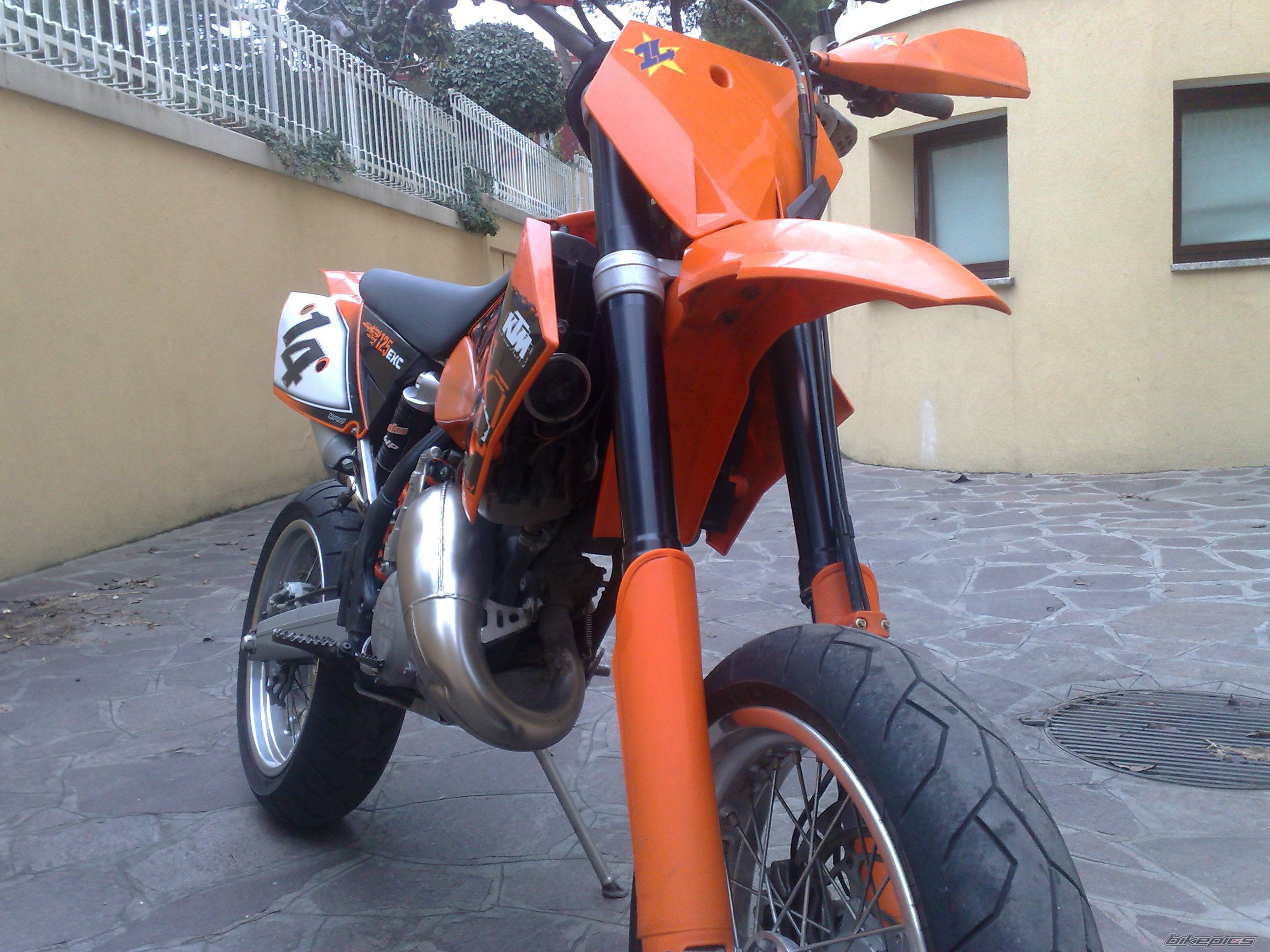 Photo 1527354