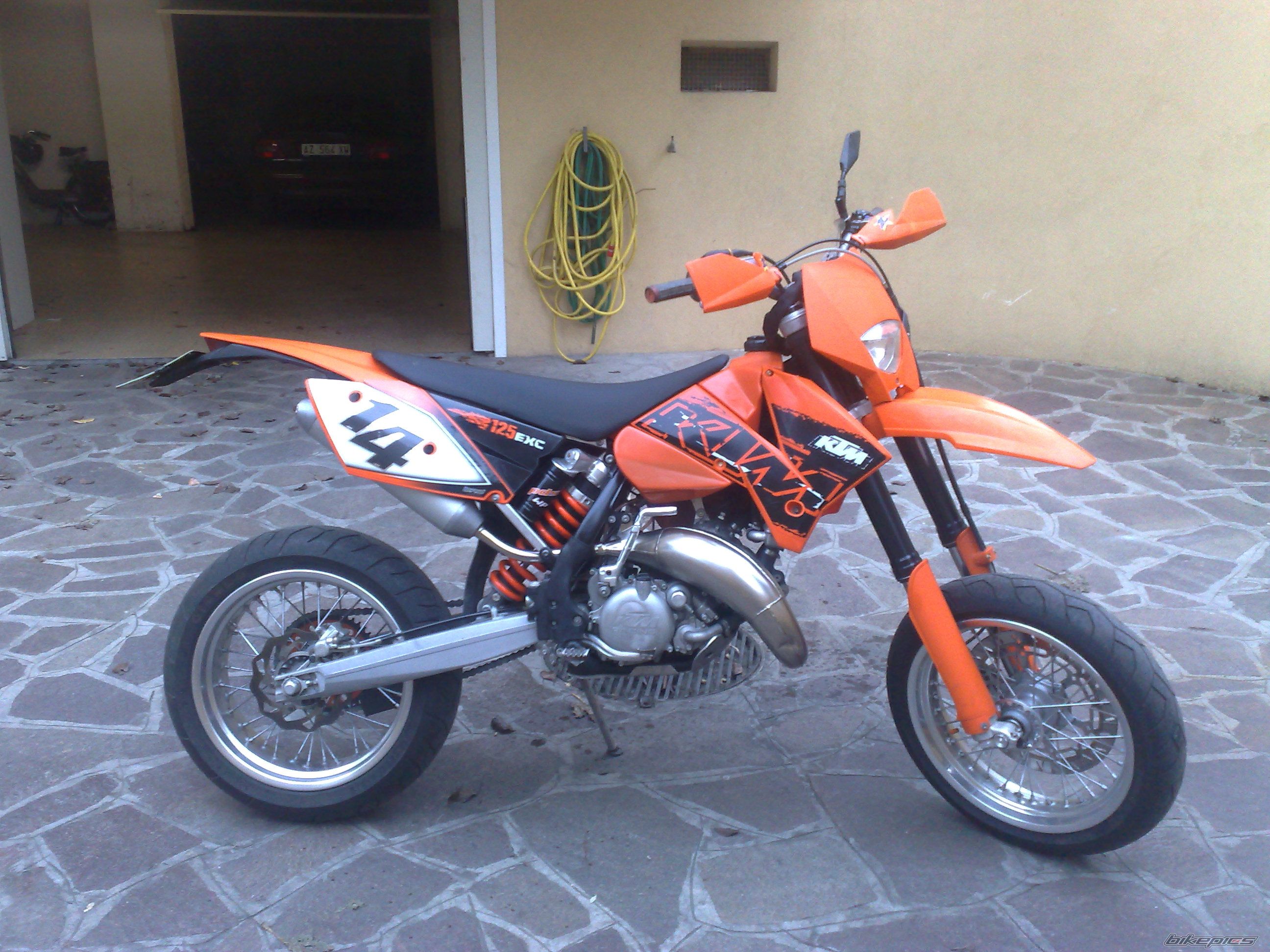 Photo 1527368