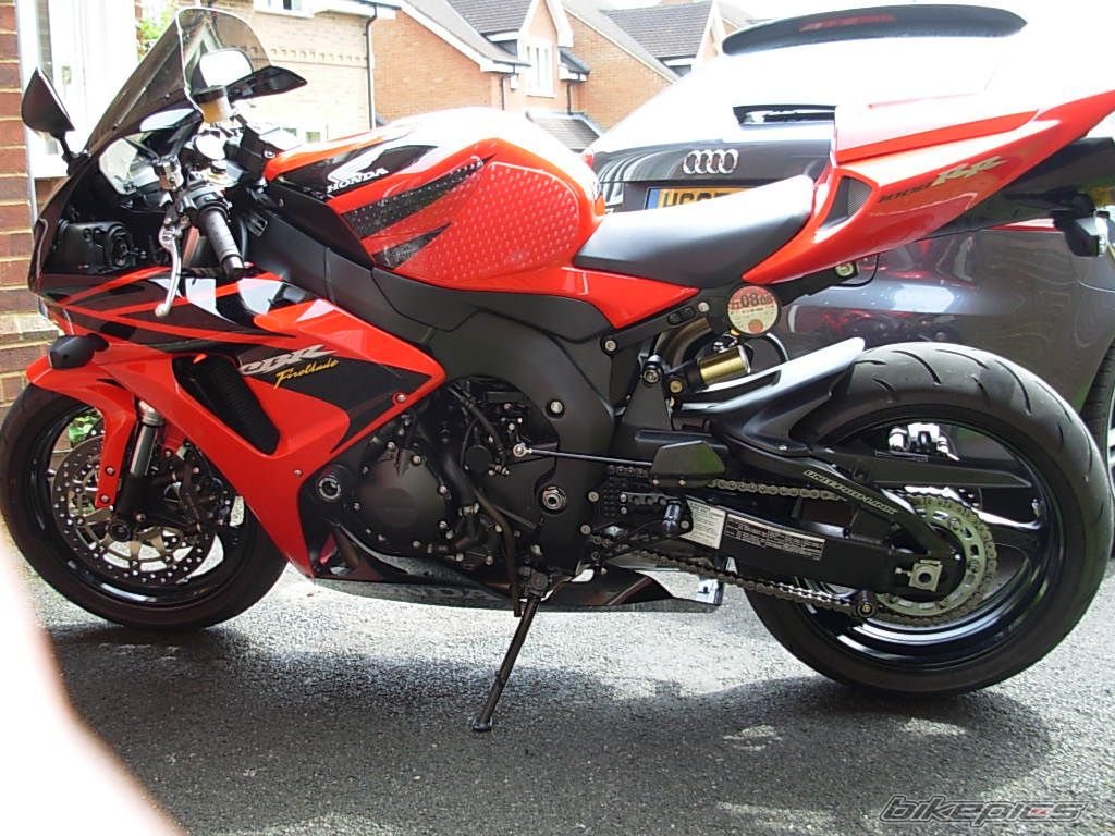 Photo 1527469