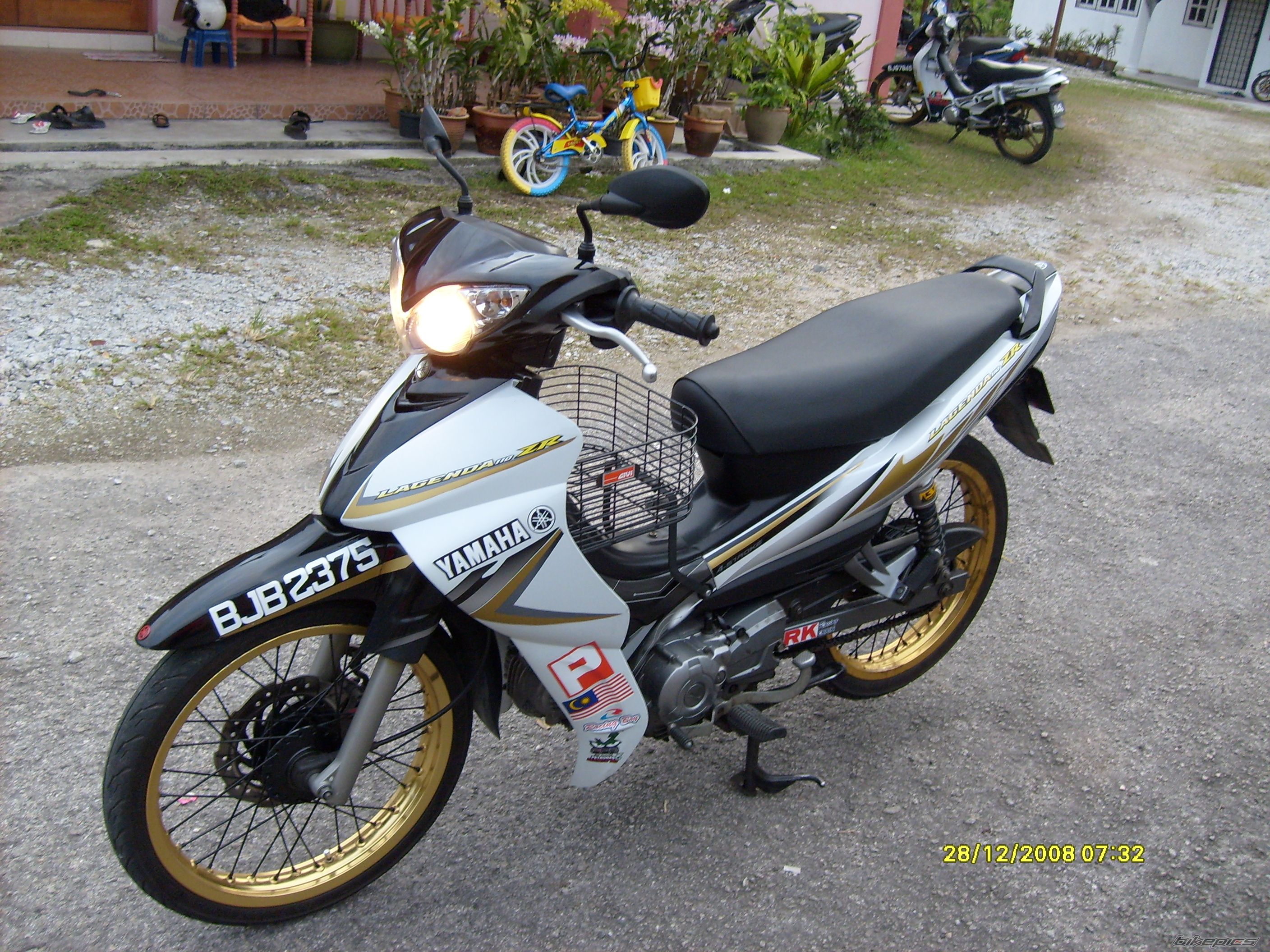 Photo 1527534