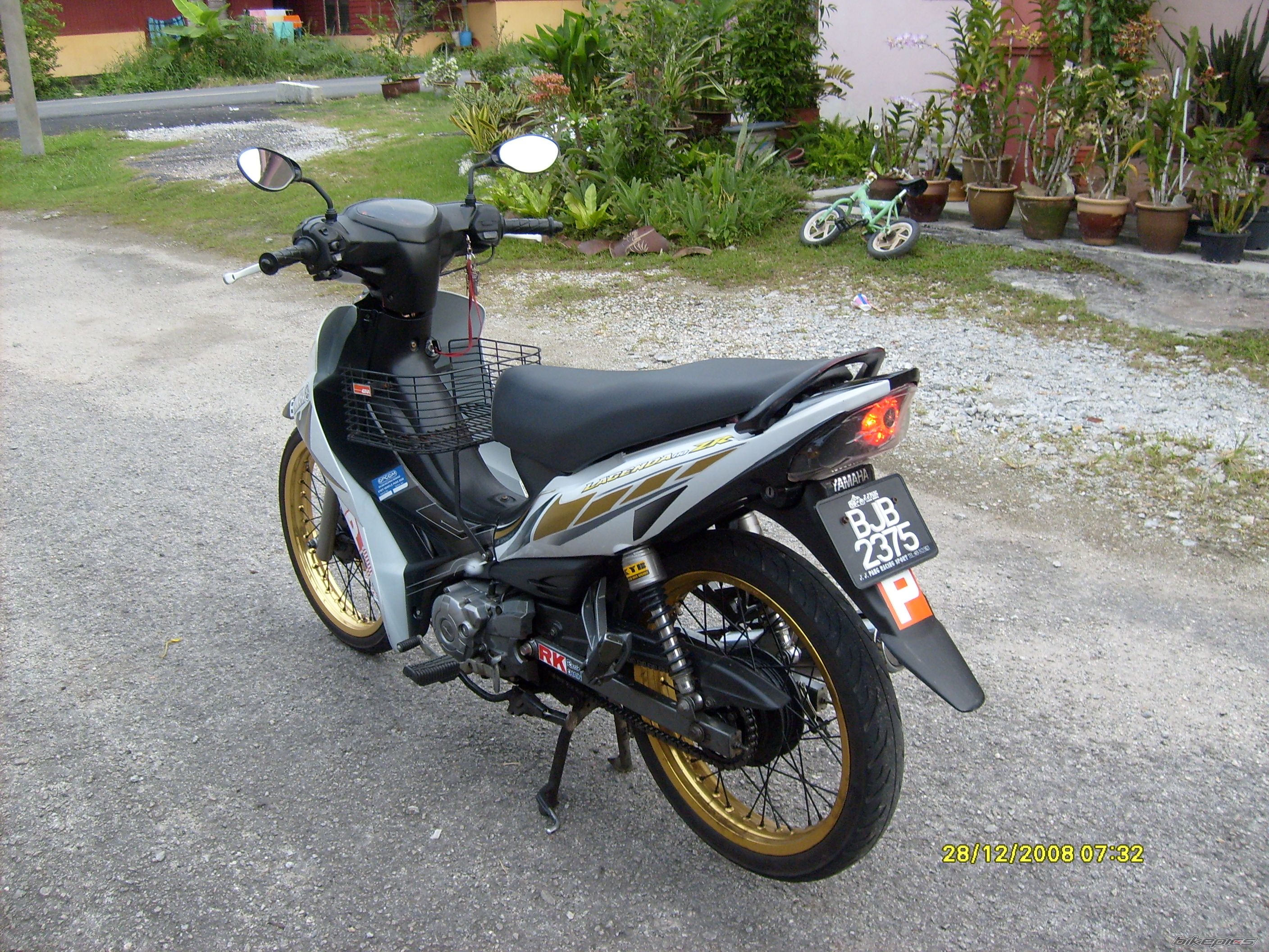 Photo 1527543
