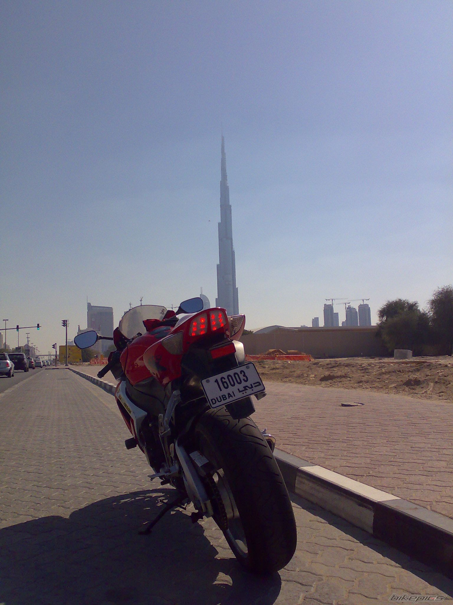 Photo 1527649