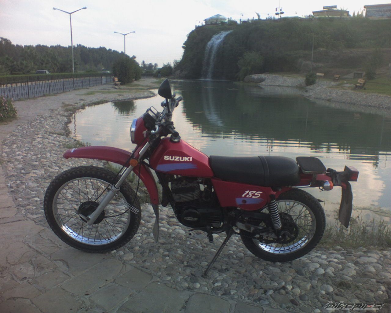 Photo 1527671