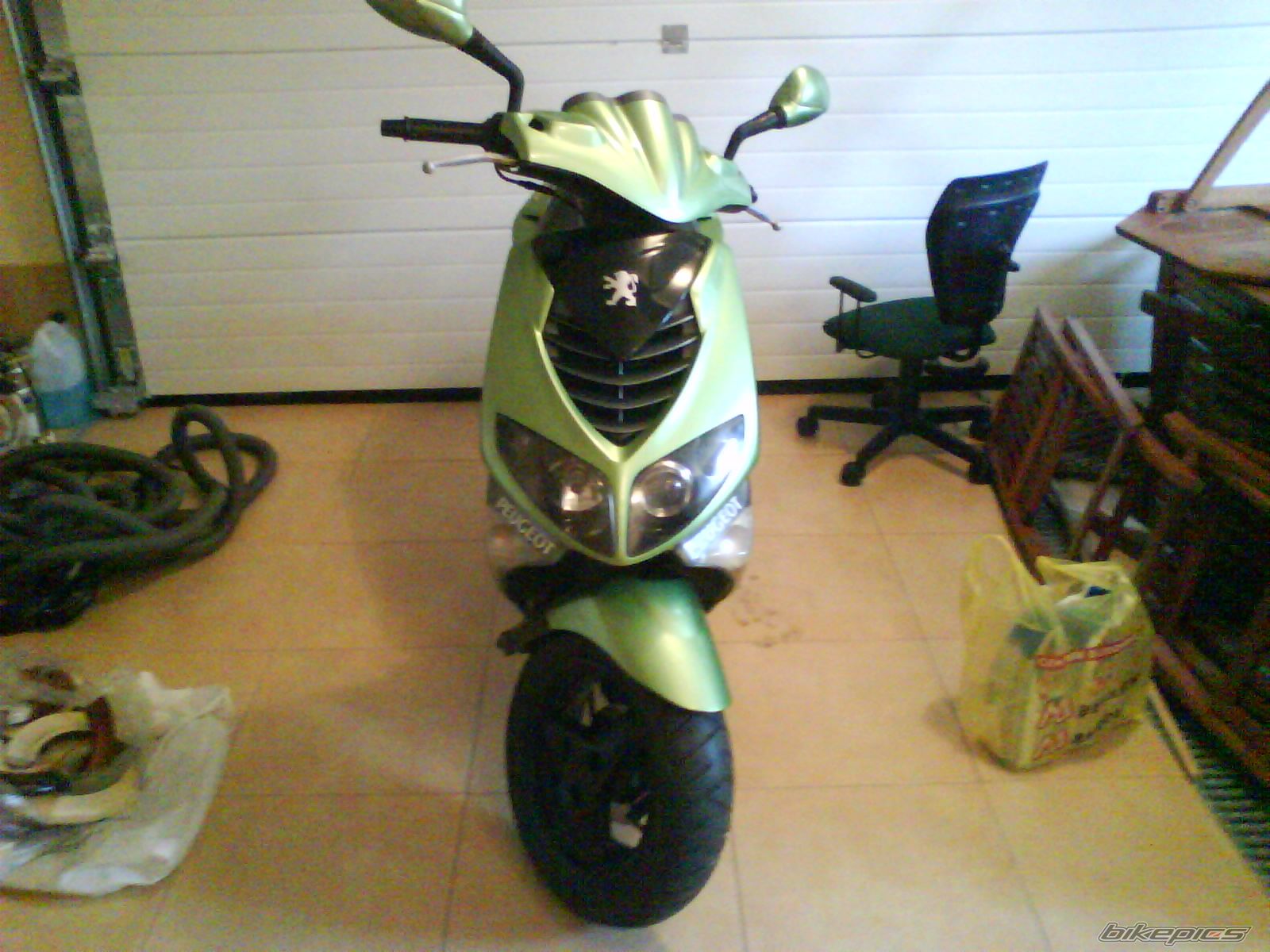 Photo 1527768
