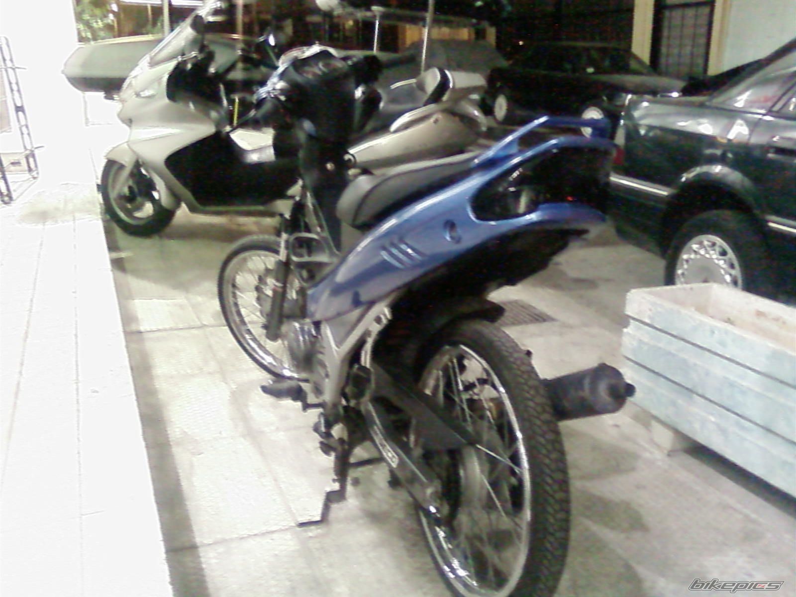 Photo 1527798