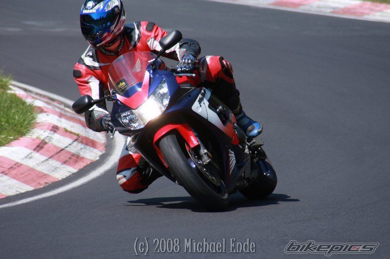 Photo 1527978