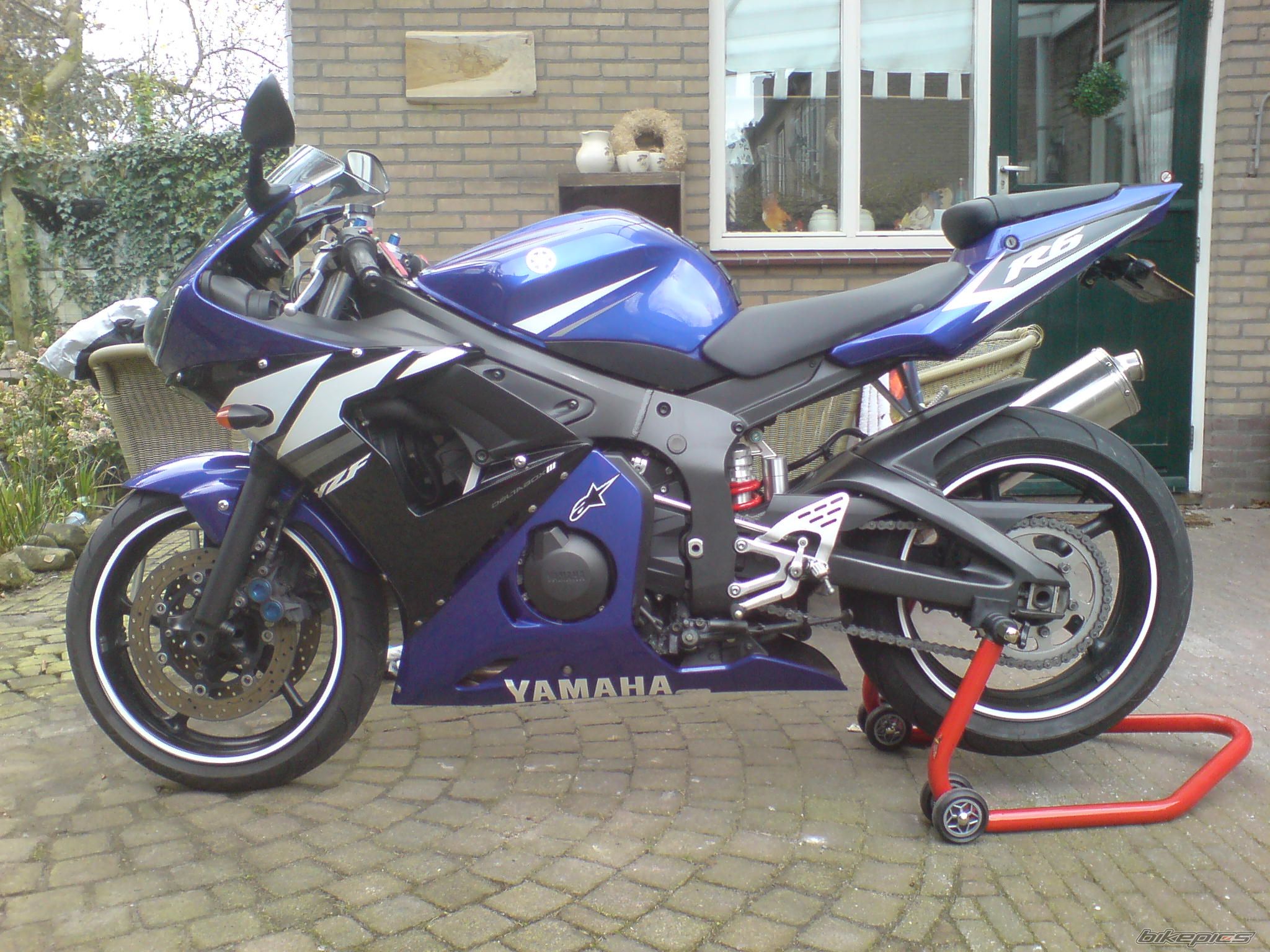 Photo 1528042