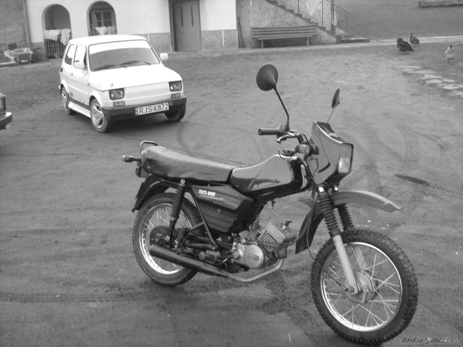 Photo 1528071