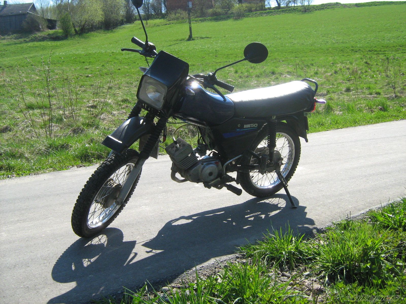 Photo 1528087