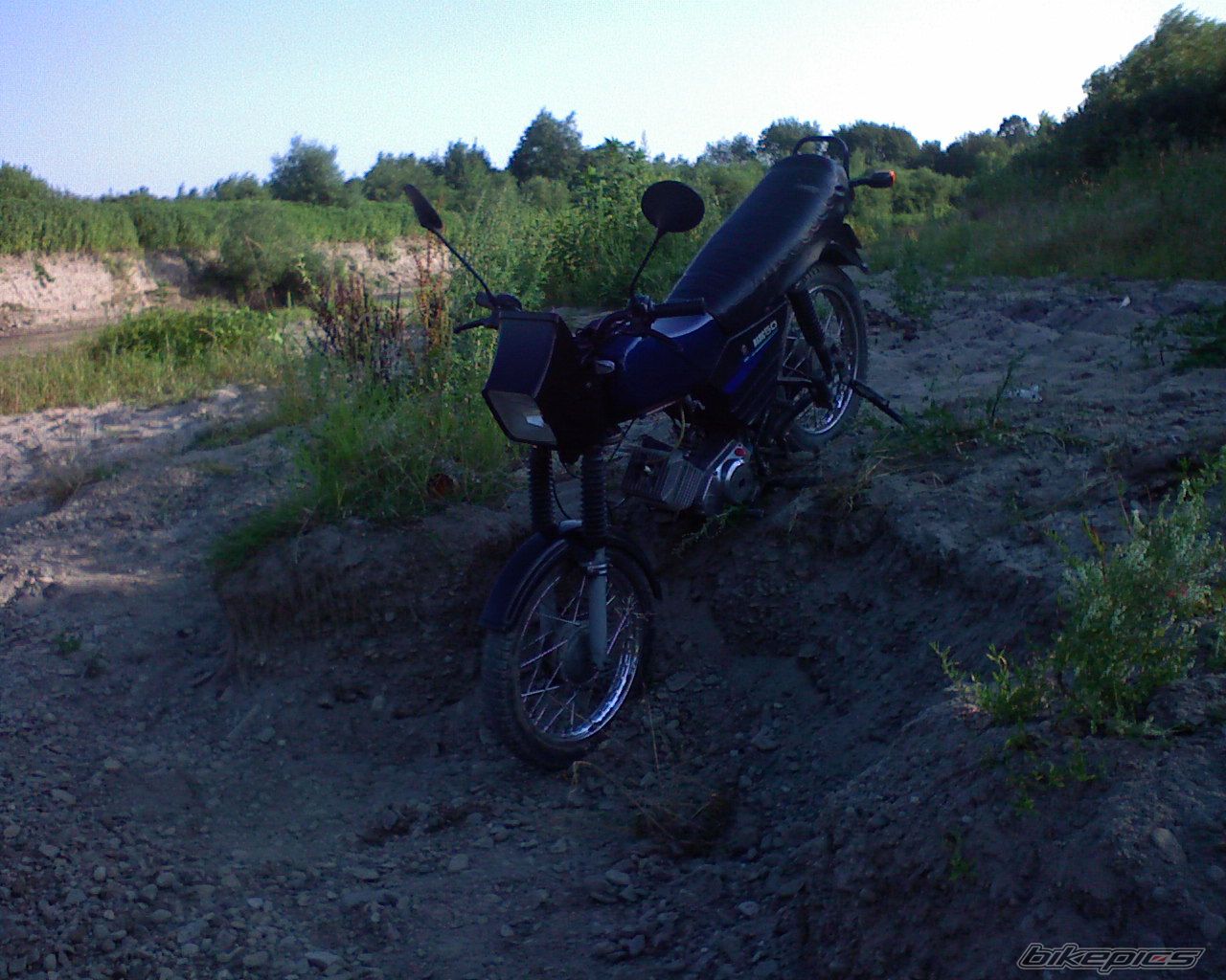 Photo 1528103