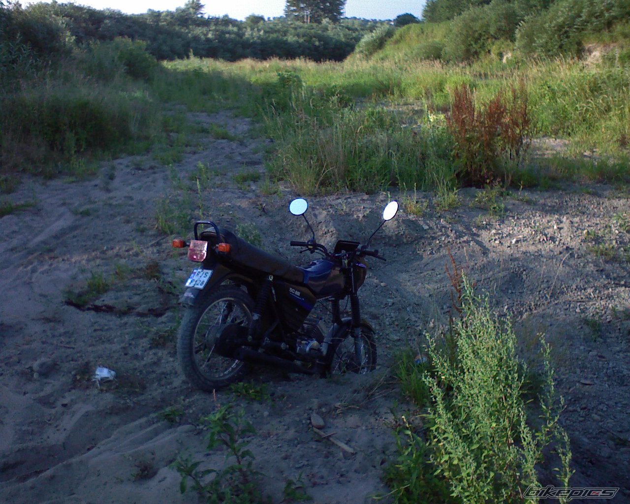 Photo 1528104