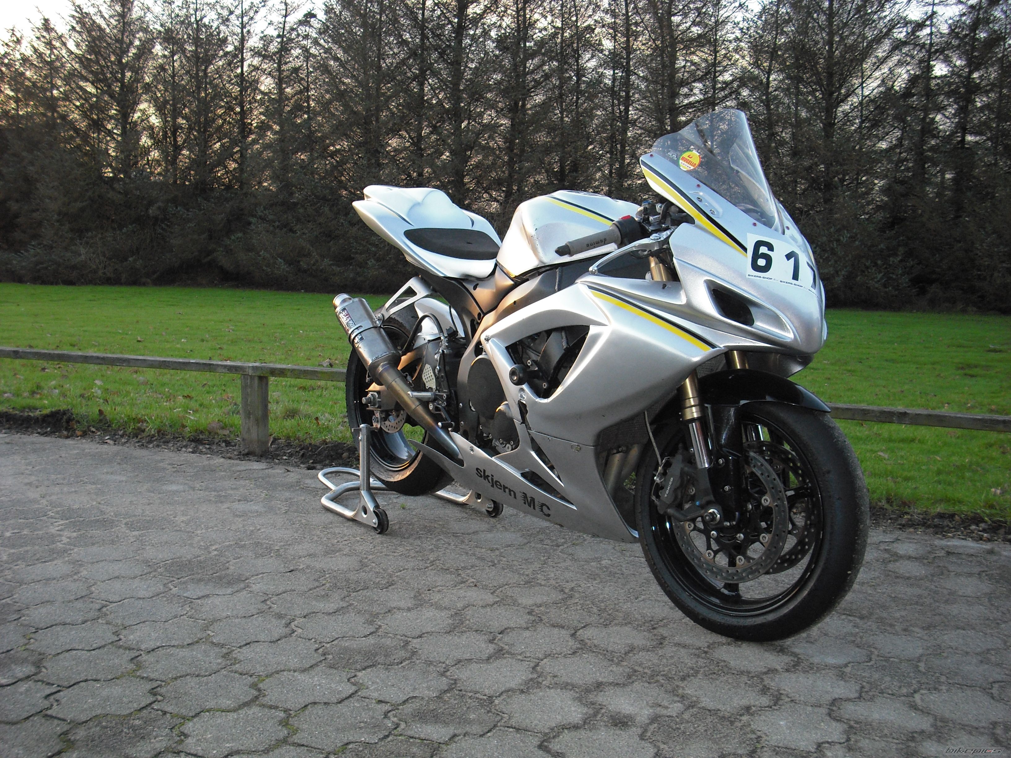 Photo 1528212