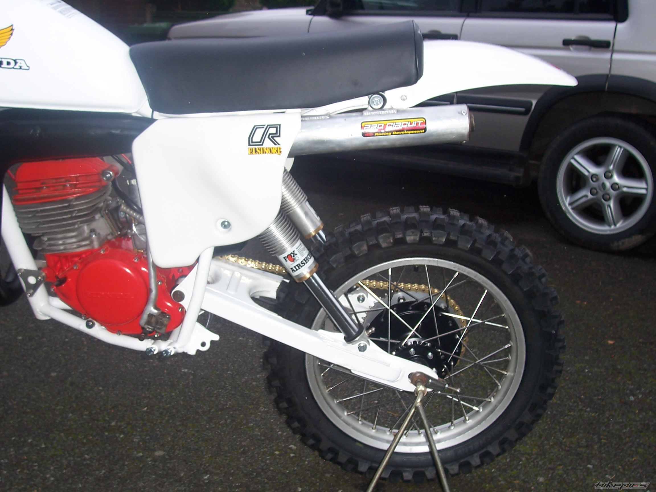 Photo 1528310