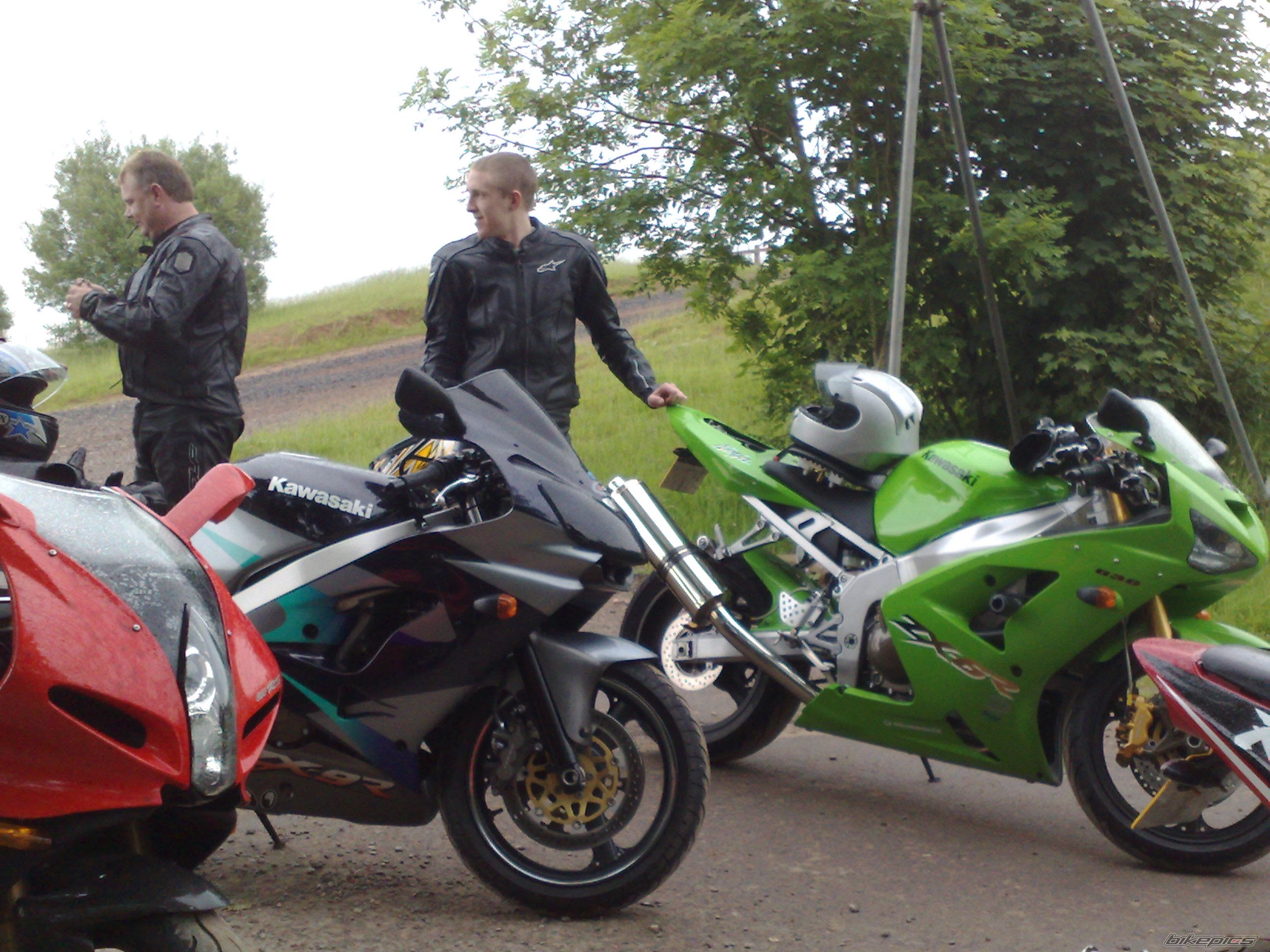 Photo 1528359