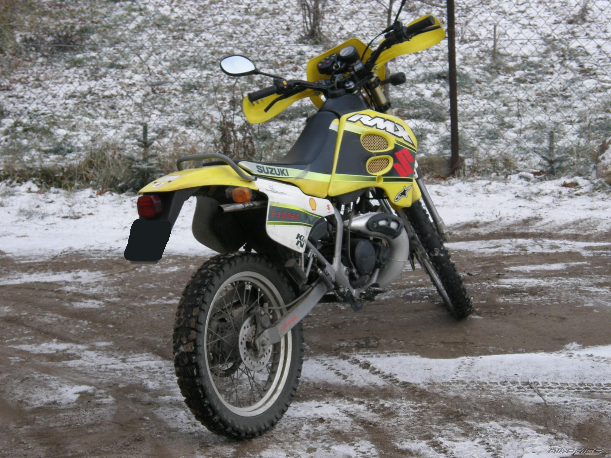 Photo 1528370