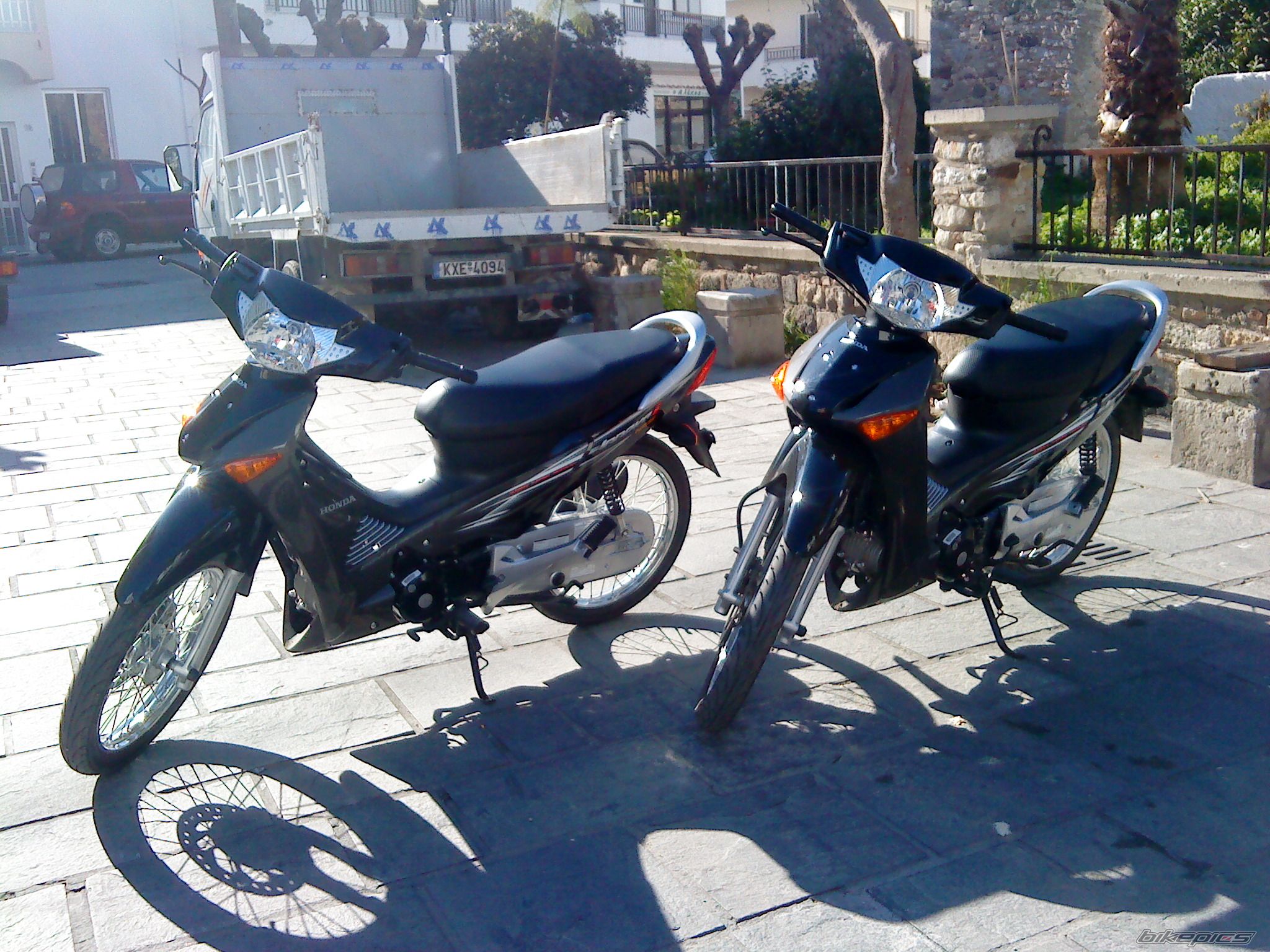 Bike Photo 1528443