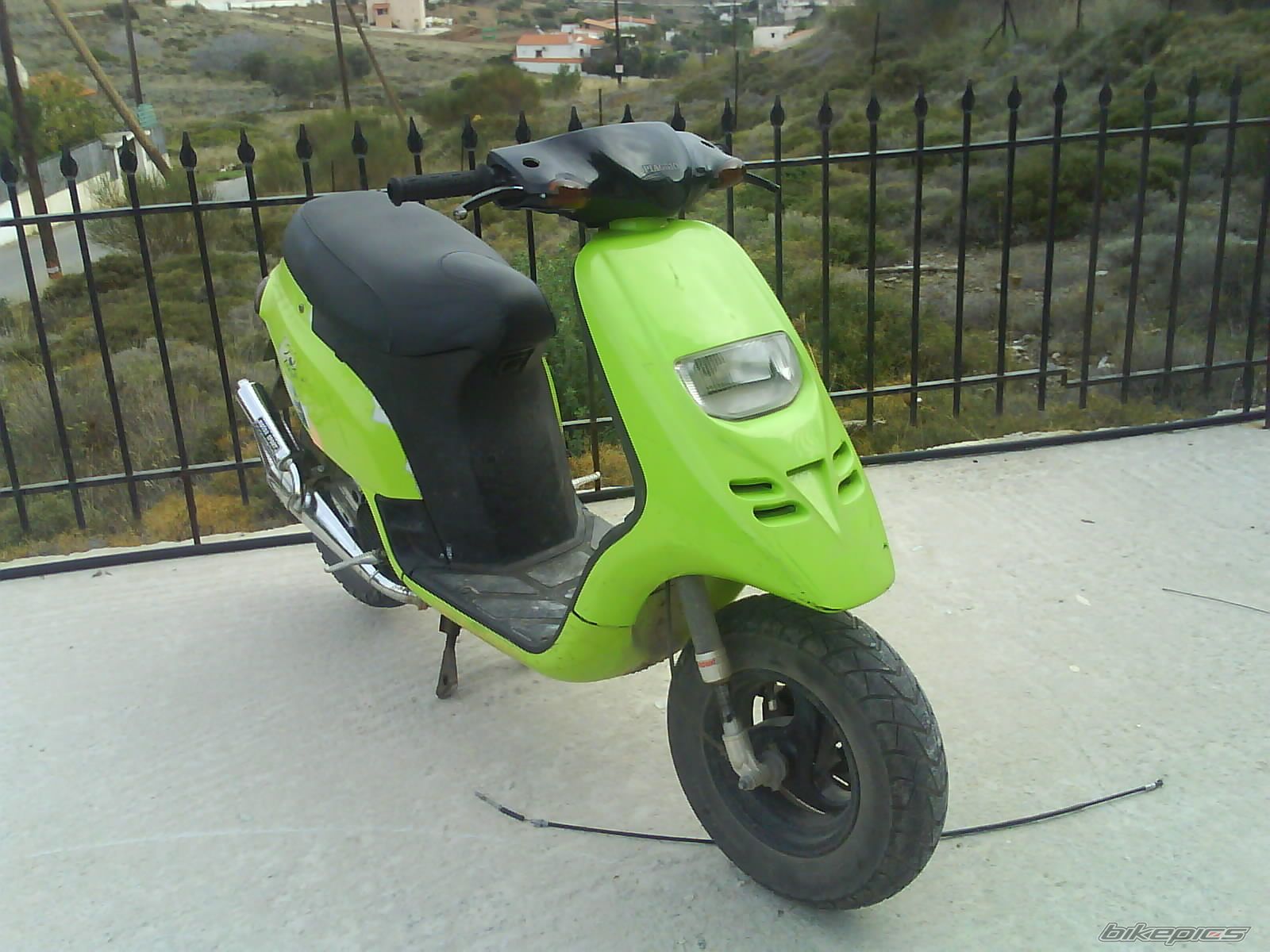 Photo 1528459