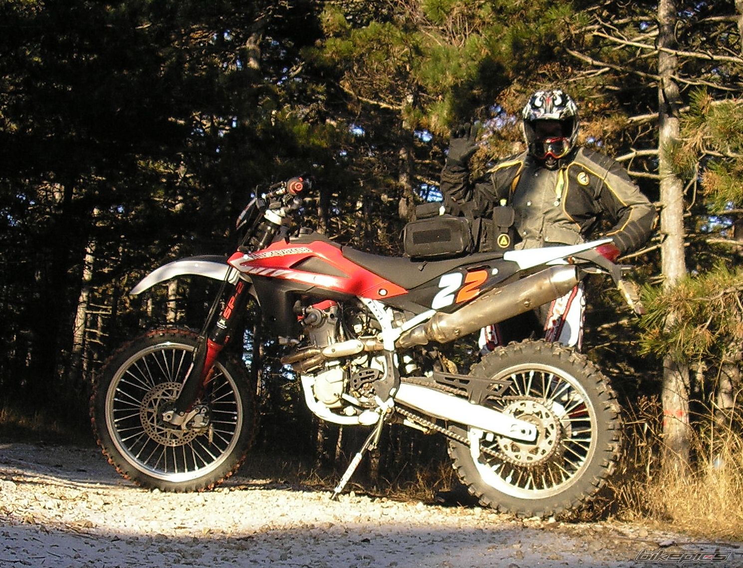 Photo 1528768