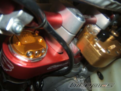 Photo 1528778