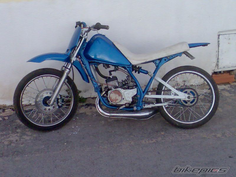 Photo 1528832