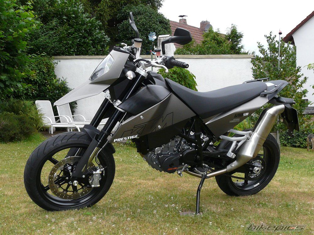 Photo 1528854