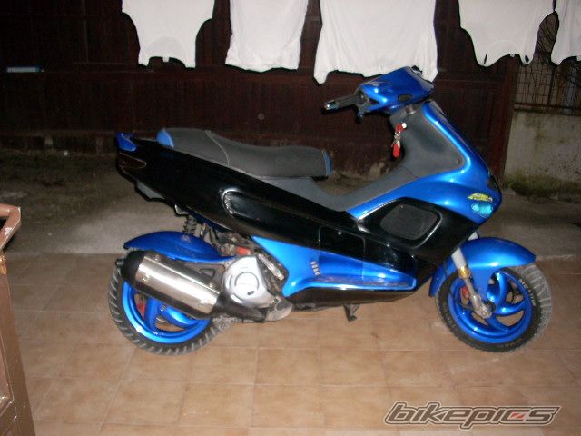 Photo 1528944