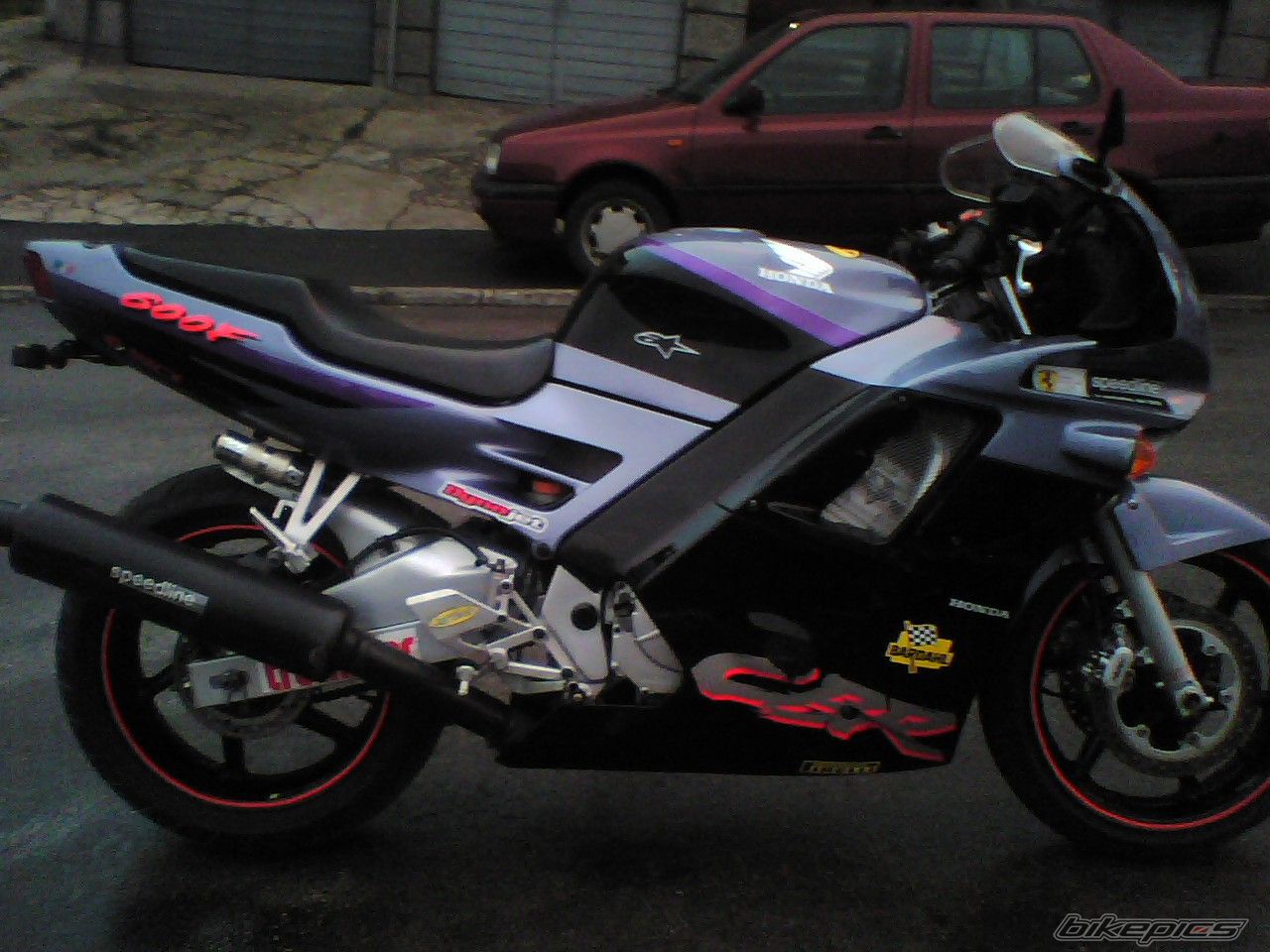 Photo 1529202