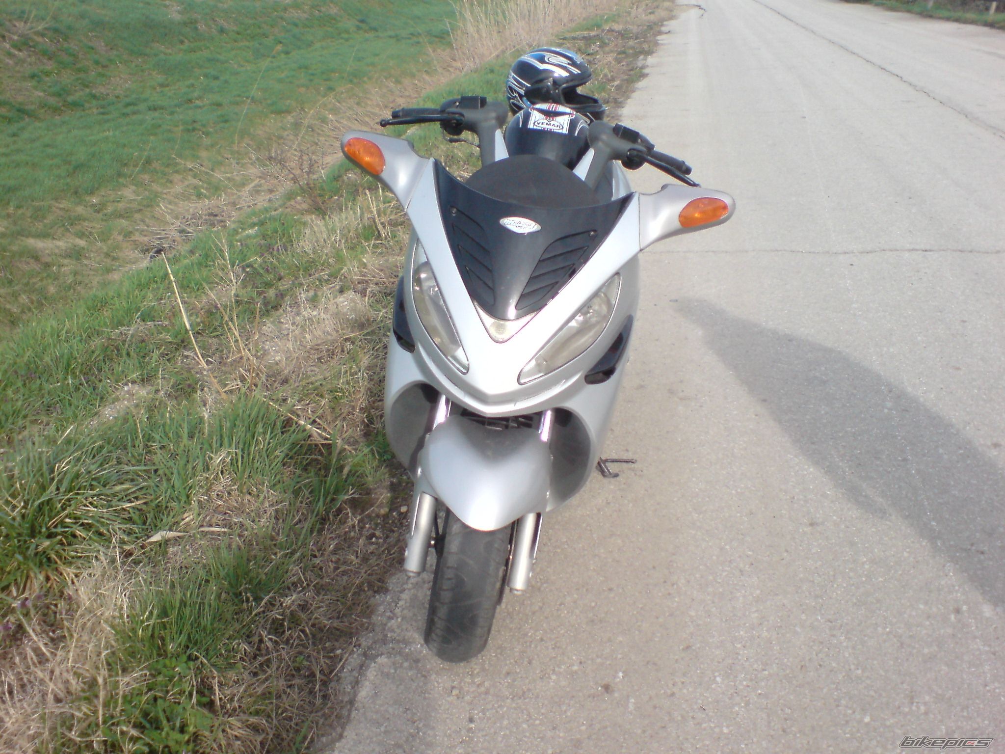 Photo 1529203