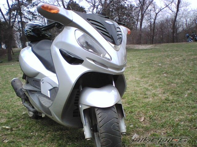 Photo 1529204