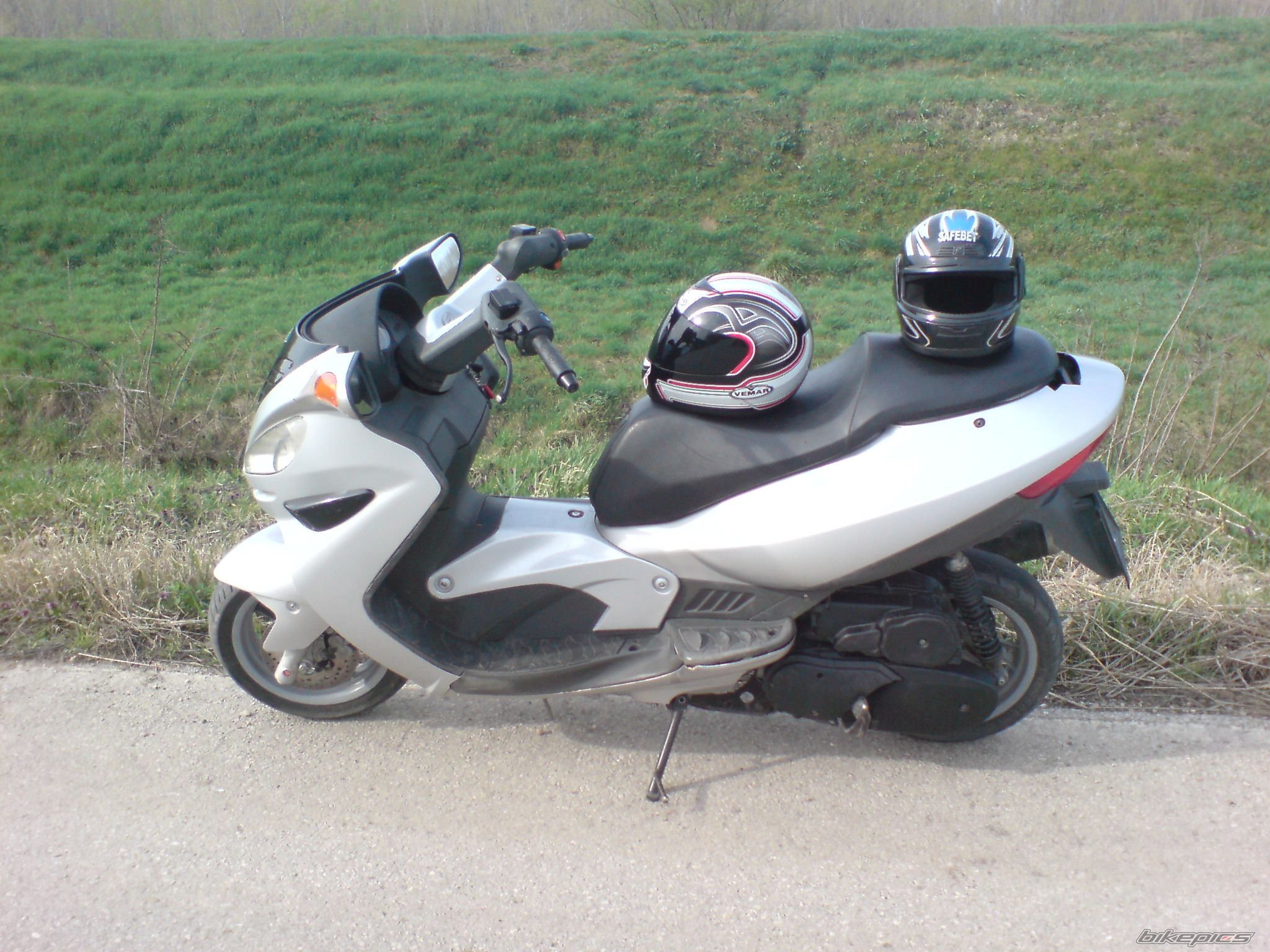Photo 1529205
