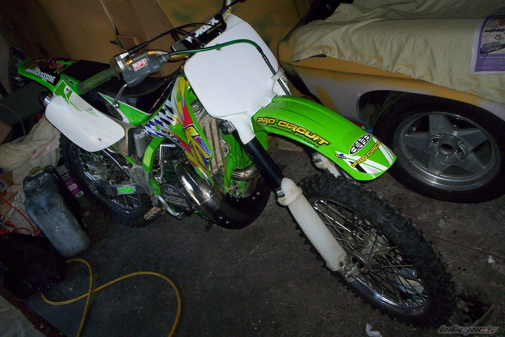 Photo 1529216