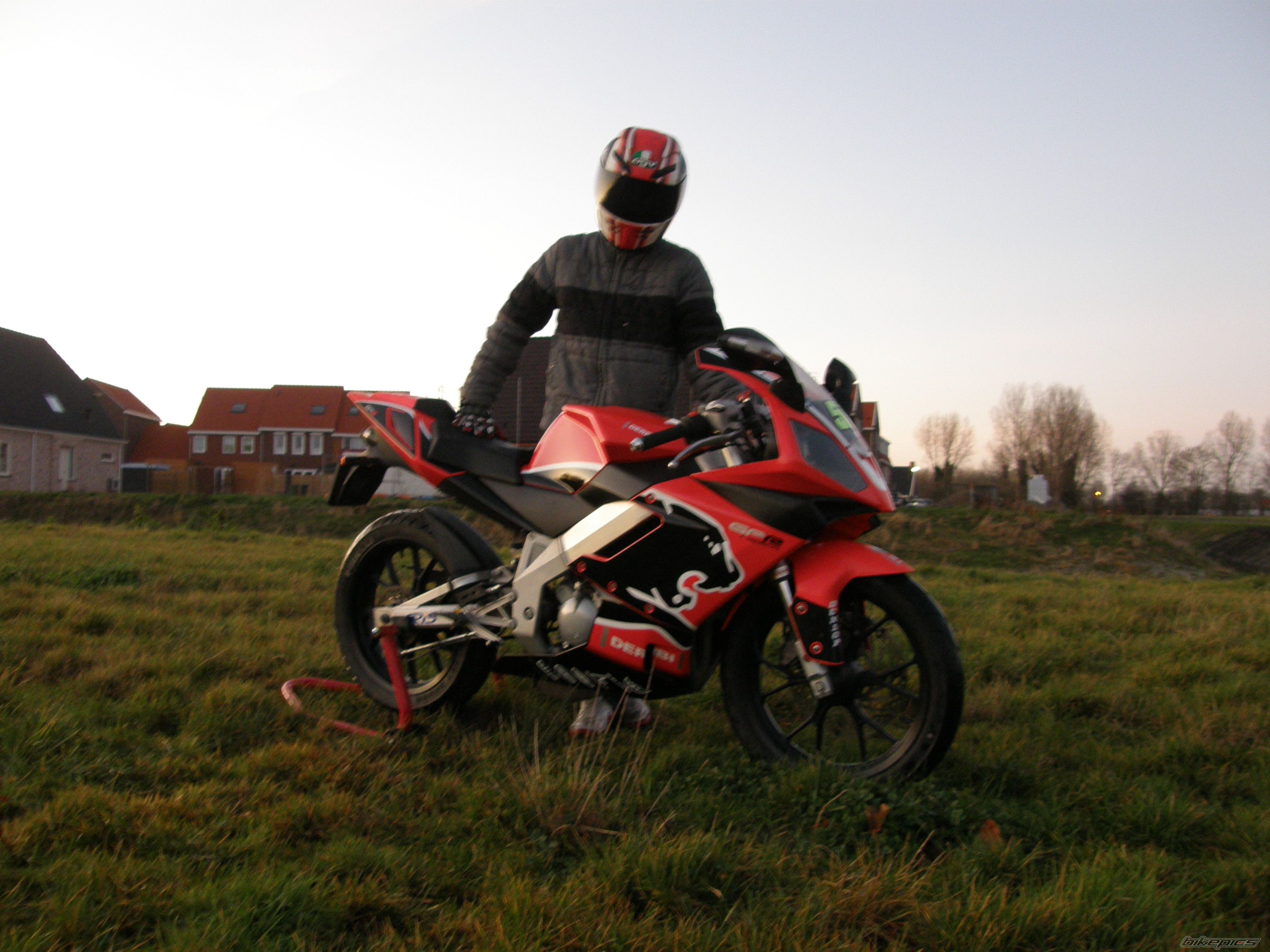 Photo 1529427