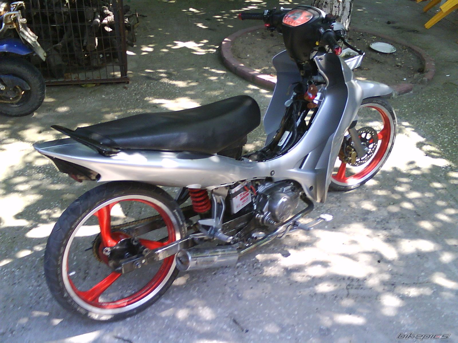 Photo 1529876